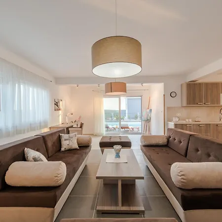 Villa Dalmacija Vi *